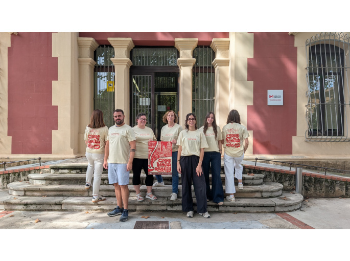 Part de l'equip del CNL amb la samarreta del Correllengua_1791272309.jpg