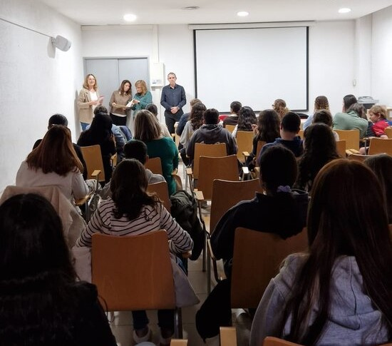 PresentaciVxLcentreseducatius27012025_1738582089_w550_1738653855.jpg